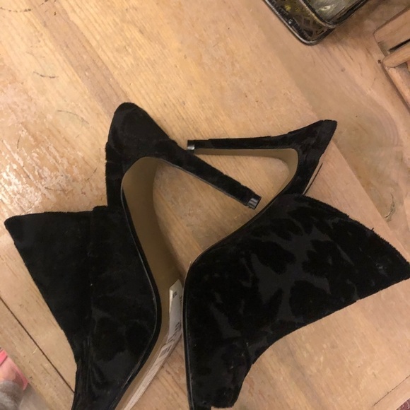 Ava & Aiden Cora Heels Mules Velvet Damask 7 - Picture 6 of 9